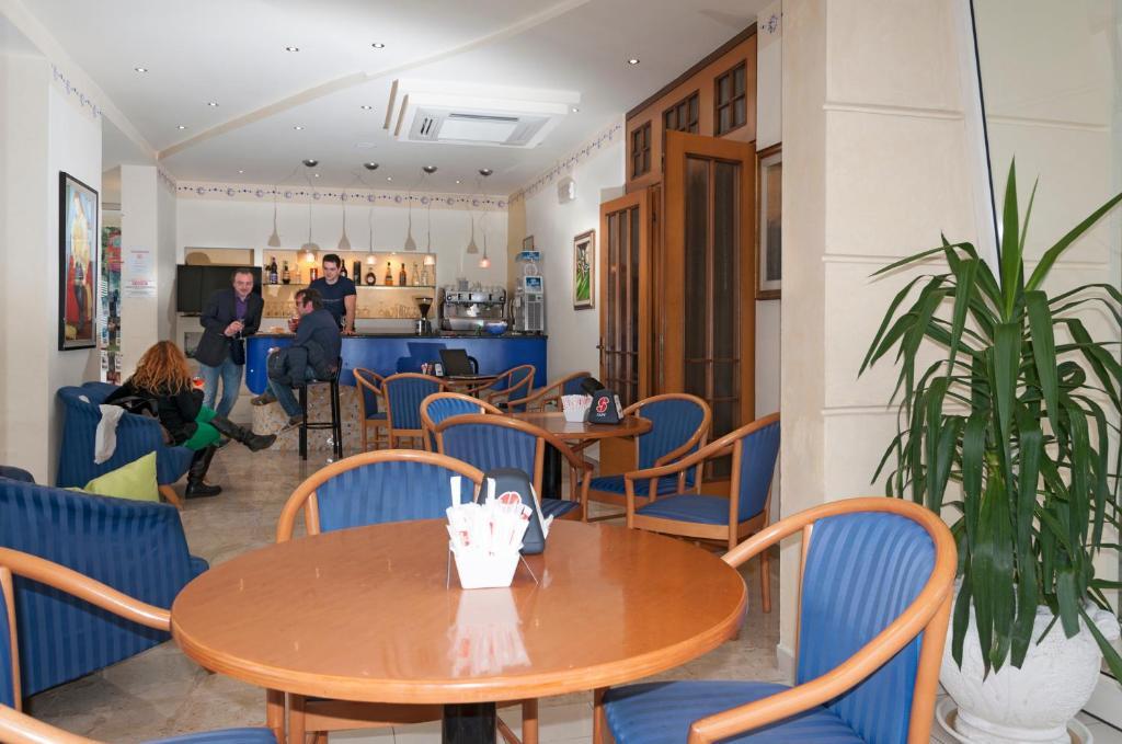 Hotel Ave Rimini Eksteriør billede